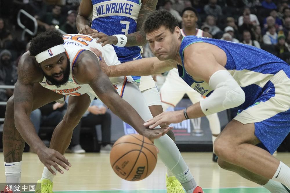 却充满了悬 却充满了悬